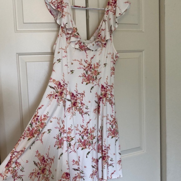 Floral ruffle dress - Picture 4 of 4